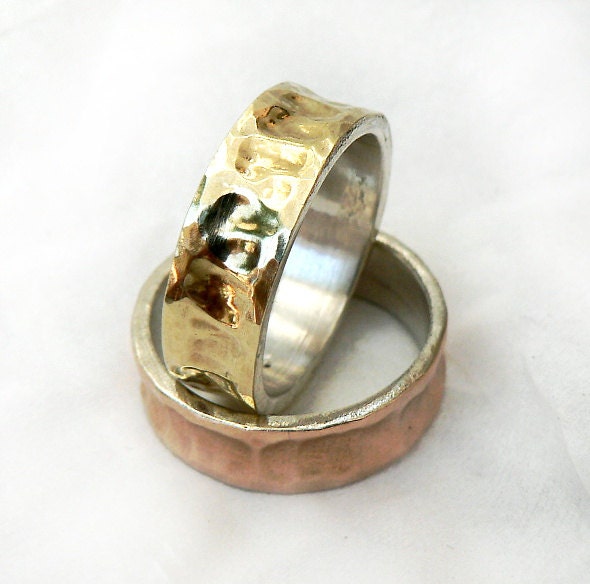 Zweifarbiges Ringset Für Sie Und Ihn, Konkav, Rosé - Gelbgold, Sterlingsilber Mit Aufgelötetem Goldblech, Strukturierte Ringe, Ilanamir von IlanAmirJewelry