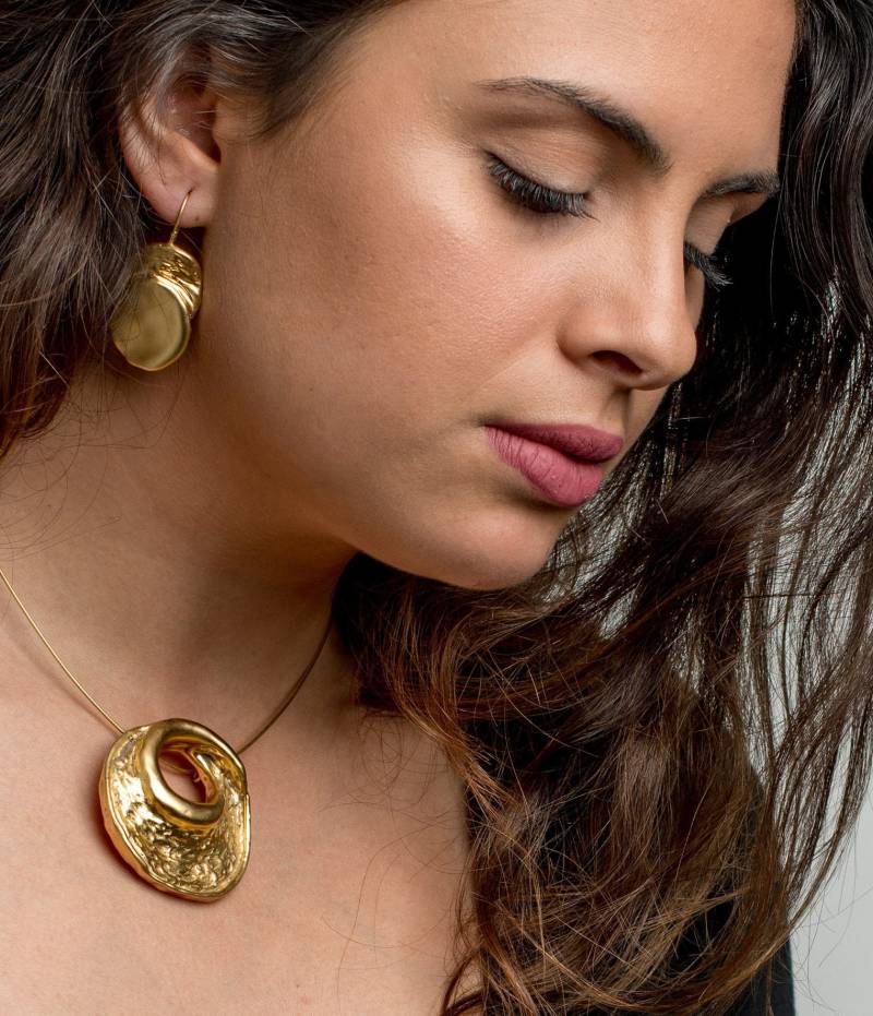 Set 24K Vergoldete Erringe Und Halskette Oder 925 Sterling Silber von IlanaArtisticJewelry