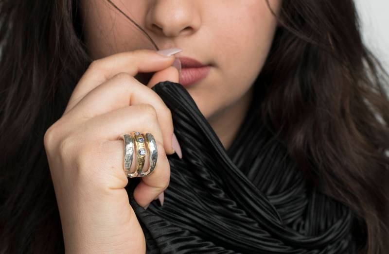 Swarovski Kristall Ring - Silber Und Gold Statement Gemischter Metallring Mit Stein Breiter Grobstrick Silberring von IlanaArtisticJewelry