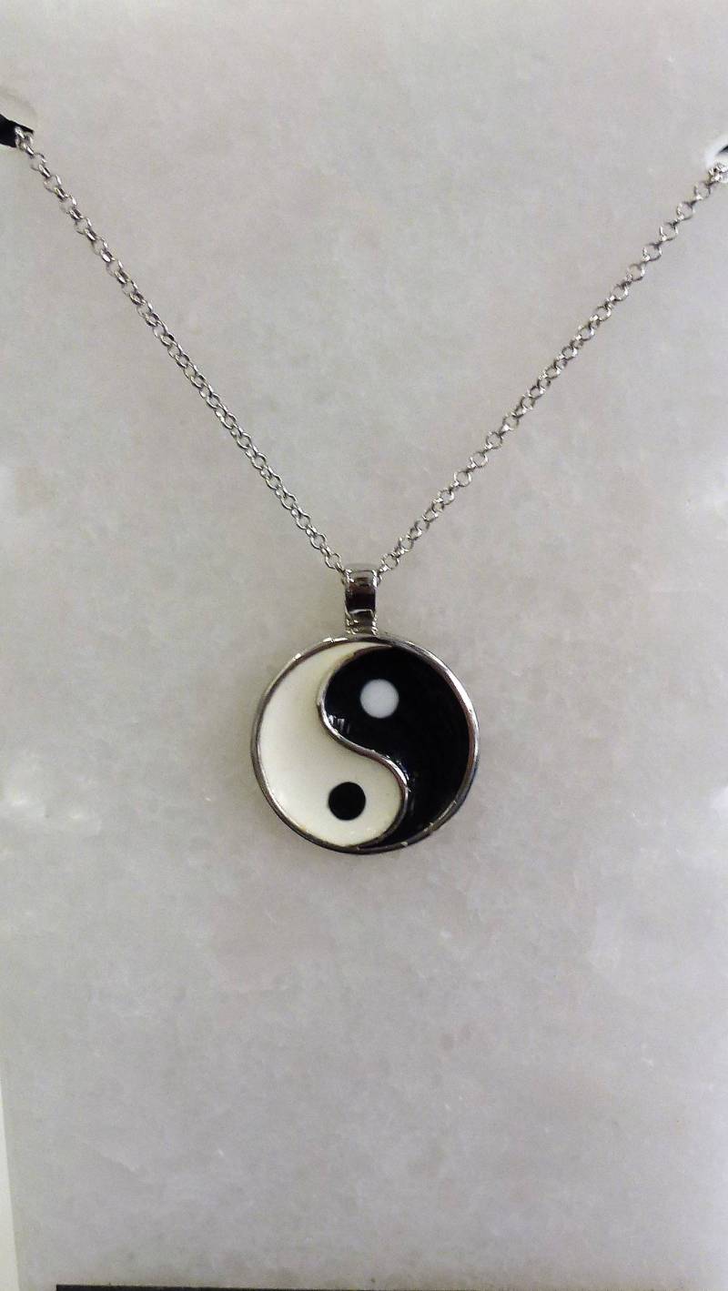 Ying-Yang Halskette/Emaille/Silber 925/Handarbeit Ying-Yang Halskette/Emaille/Silber 925/Handarbeit von IliasProduction