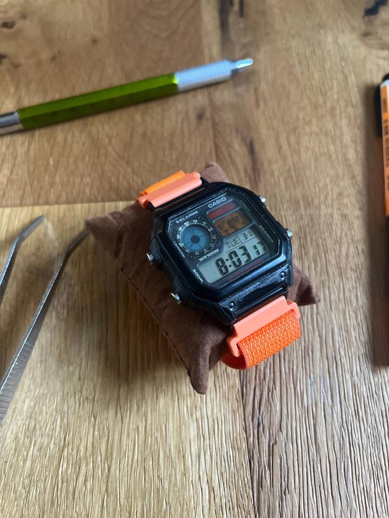 Casio Ae 1200 Armbanduhr "Black Orange" - Modifiziert." Casio Ae 1200 Armbanduhr "Black Orange" - Modifiziert." von IlikescifiRetroLaden