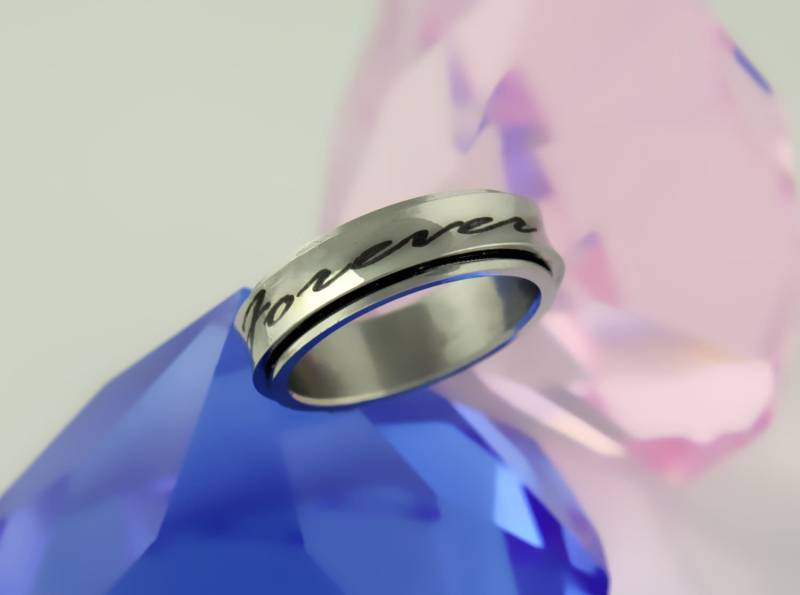 Für Immer Freunde Edelstahl Spinner Ringgröße 7 von IllegalDesign