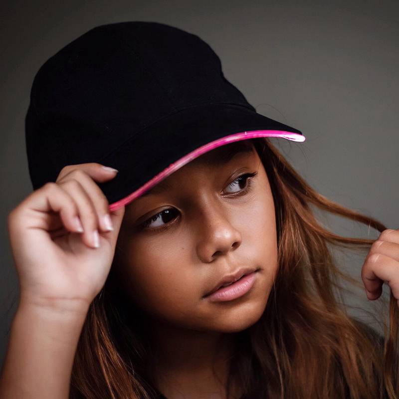 Beleuchtete Bekleidung Rosa Led Leuchtet Baseballkappe Hut Glow Party | Fest Schwärmer von IlluminatedApparelGB