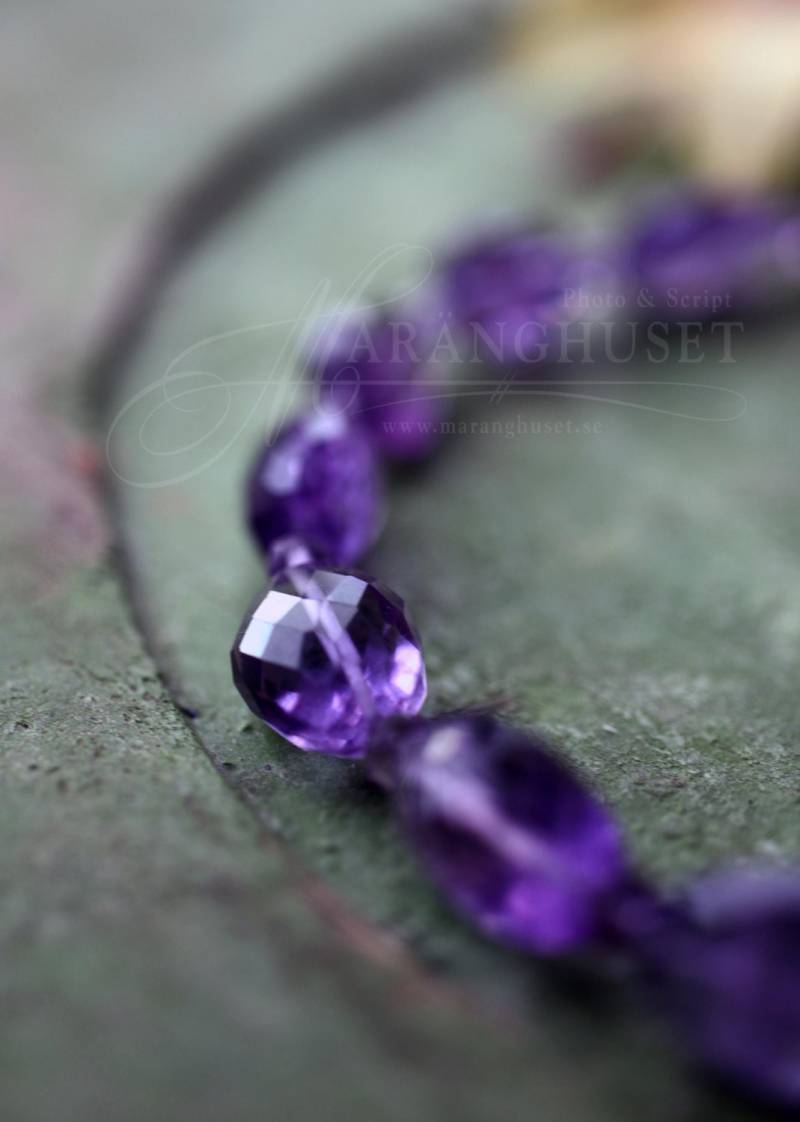 Einfache Amethyst Halskette, Funkelnde Facettierte Nuggets Von Lila Amethyste Mit Sterling Silber Verschluss Einfache Amethyst Halskette, Funkelnde Facettierte Nuggets Von Lila Amethyste Mit Sterling Silber Verschluss von IllunisMoon