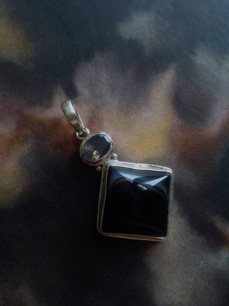 Labradorit Und Gebänderte Achat Anhänger, Natürliche Sardonyx Moosigen Labradorit, Sterling Silber Einstellung, Handwerker Anhänger Labradorit Und Gebänderte Achat Anhänger, Natürliche Sardonyx Moosigen Labradorit, Sterling Silber Einstellung, Handwerker Anhänger von IllunisMoon