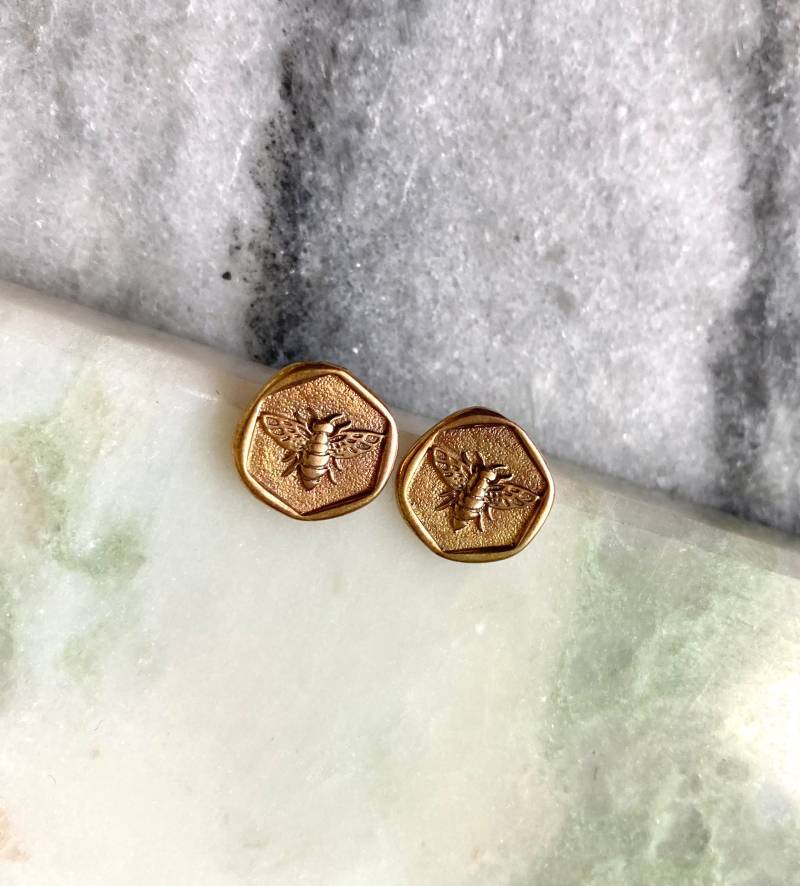 Biene Ohrringe | Messing Und Eco Sterling Silber Hummel Weihnachtsgeschenk Für Sie Zubehör Kaltes Wetter Biene Ohrringe | Messing Und Eco Sterling Silber Hummel Weihnachtsgeschenk Für Sie Zubehör Kaltes Wetter von Illustrationist