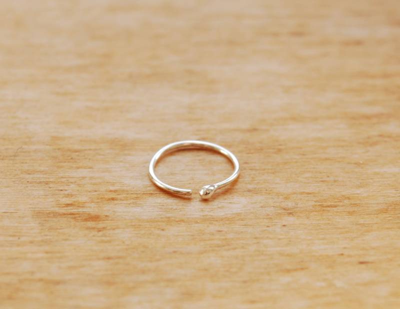 Diya-Piercing | Eco Sterling Silber Nasenring Creolen Optional 14K Gold Weihnachtsgeschenk Für Sie Zubehör Kaltes Wetter Diya-Piercing | Eco Sterling Silber Nasenring Creolen Optional 14K Gold Weihnachtsgeschenk Für Sie Zubehör Kaltes Wetter von Illustrationist