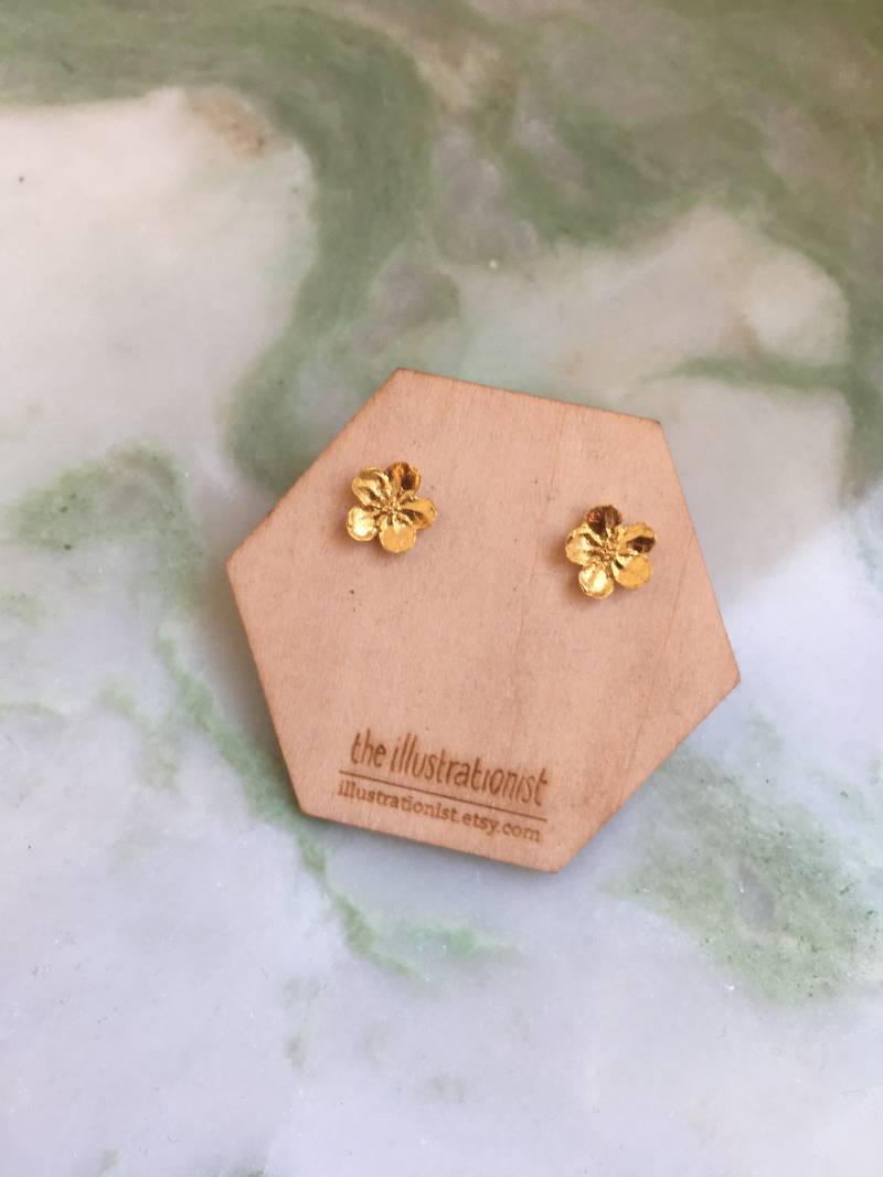 Eco Sterling Silber Vergissmeinnicht Ohrringe, Ohrstecker, Blumen Schmuck Blume Stifte Naturschmuck, Meistverkaufte Artikel Handgefertigt Eco Sterling Silber Vergissmeinnicht Ohrringe, Ohrstecker, Blumen Schmuck Blume Stifte Naturschmuck, Meistverkaufte Artikel Handgefertigt von Illustrationist