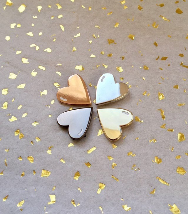 Herzanstecknadel | Herz Emaille Pin Kleines Aus Gold, Hochzeit Geschenk Personalisiert, Weihnachtsgeschenk, Winter Accessoires Herzanstecknadel | Herz Emaille Pin Kleines Aus Gold, Hochzeit Geschenk Personalisiert, Weihnachtsgeschenk, Winter Accessoires von Illustrationist