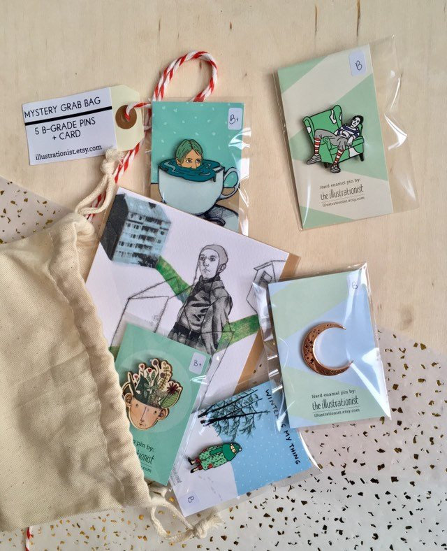 Mystery Emaille Pin Grab Bag Blind Bag, Zufällige Pins Mond, Holz Pins, Meistverkaufte Artikel Handgemacht, Mitarbeiter Geschenke Mystery Emaille Pin Grab Bag Blind Bag, Zufällige Pins Mond, Holz Pins, Meistverkaufte Artikel Handgemacht, Mitarbeiter Geschenke von Illustrationist