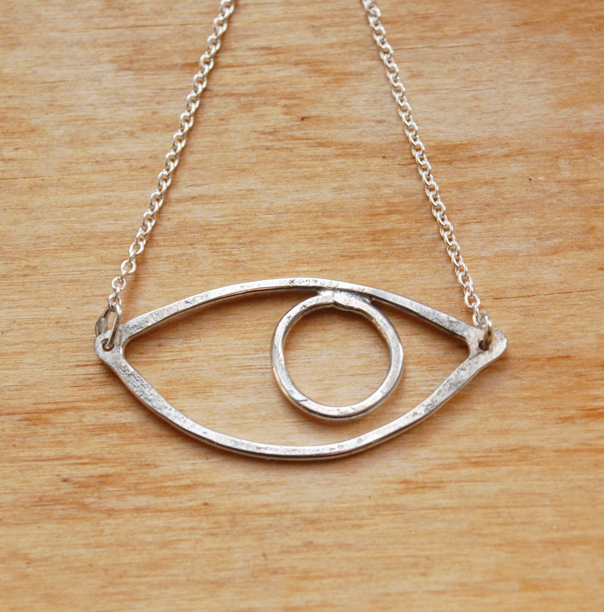 Nova Halskette | Eco Sterling Silber Augen Weihnachtsgeschenk Für Sie Zubehör Kaltes Wetter Talisman Collier Nova Halskette | Eco Sterling Silber Augen Weihnachtsgeschenk Für Sie Zubehör Kaltes Wetter Talisman Collier von Illustrationist