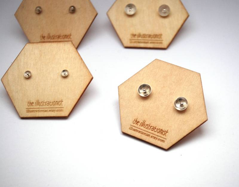 Zada Ohrringe | Eco Sterling Silber Kleine Kreis Stifte Runde Ohrstecker Meistverkaufte Einzelstück Handgefertigt Zubehör Für Kaltes Wetter Zada Ohrringe | Eco Sterling Silber Kleine Kreis Stifte Runde Ohrstecker Meistverkaufte Einzelstück Handgefertigt Zubehör Für Kaltes Wetter von Illustrationist