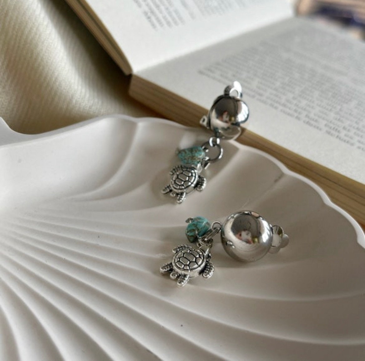 Handmade Clip Ohrringe Handmade Clip Ohrringe von IllyandtheMietz