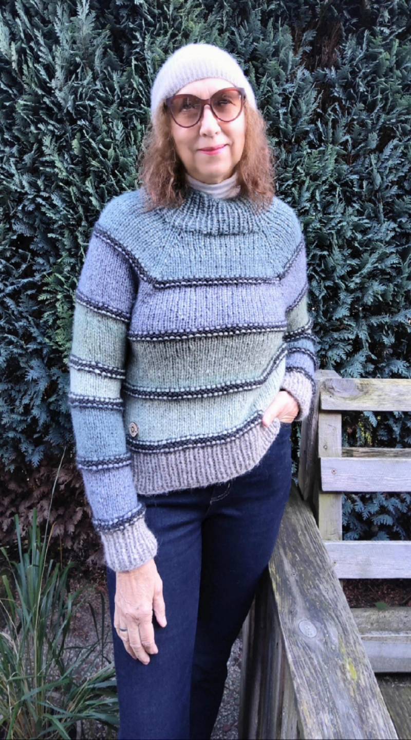Versandbereit Strickpullover, Wolle , Flauschig, Alpaka, Damen, Handgestickt Versandbereit Strickpullover, Wolle , Flauschig, Alpaka, Damen, Handgestickt von IlonasKreativStube