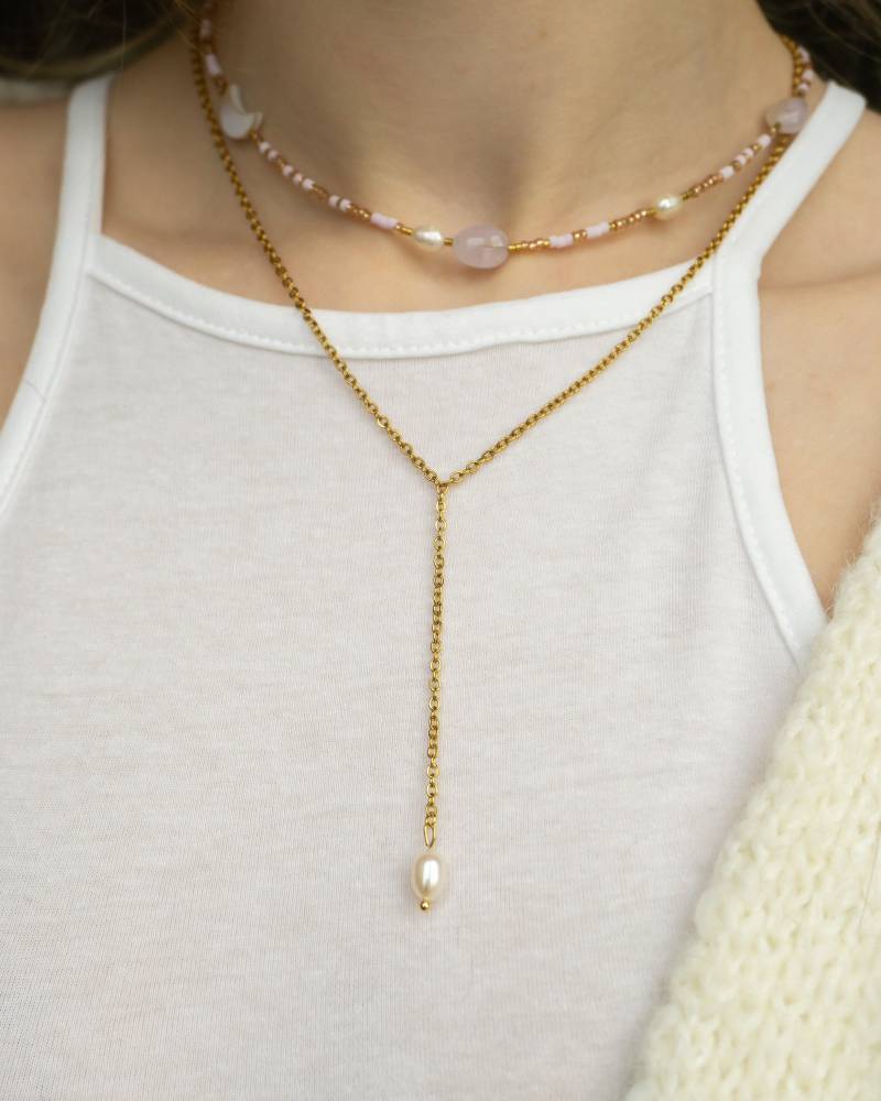 Ilvy | Handgemachte Goldene Y-Kette Mit Süßwasserperlen Anhänger Aus Wasserfestem Edelstahl von IlvyDesign