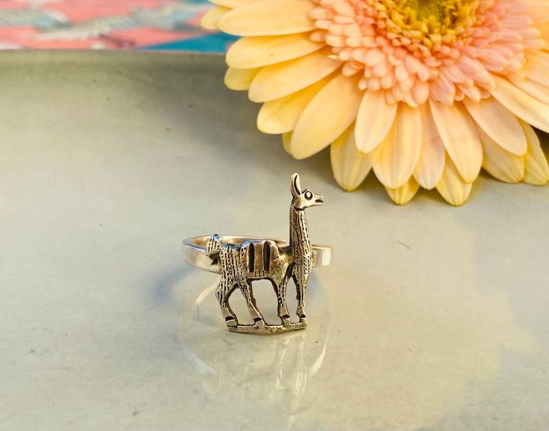 Süßer Ring Mit Lama Aus Einem Antiken Obstspieß | 800Er Silber von ImSiebtenHimmel