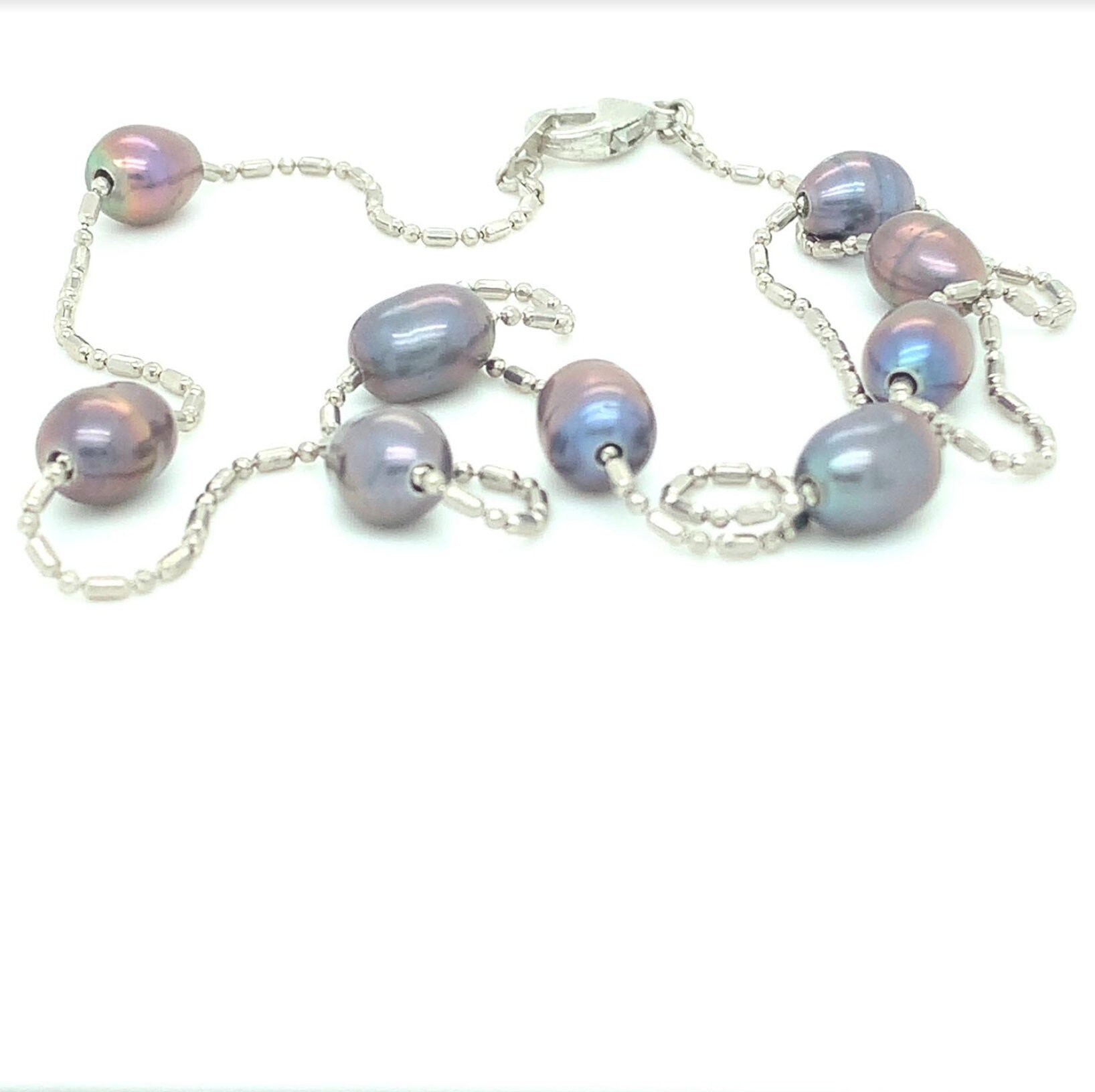 Schillernde Süßwasserperlen Halskette, Lila/Pinke Süßwasserperlen, Lavendel, Mauve, Violett, Vintage Süßwasser Halskette, Silberfarbene Kette Schillernde Süßwasserperlen Halskette, Lila/Pinke Süßwasserperlen, Lavendel, Mauve, Violett, Vintage Süßwasser Halskette, Silberfarbene Kette von ImageImpactJewelry