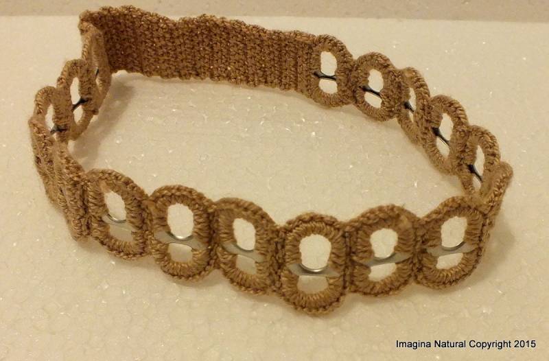Recycling-Getränke Können Stirnband Beige Haar Zubehör Mit Baumwolle Gestrickt, Getränke Tabs Haarband Upcycled Recycling Wiederverwendet Recycling-Getränke Können Stirnband Beige Haar Zubehör Mit Baumwolle Gestrickt, Getränke Tabs Haarband Upcycled Recycling Wiederverwendet von ImaginaNatural