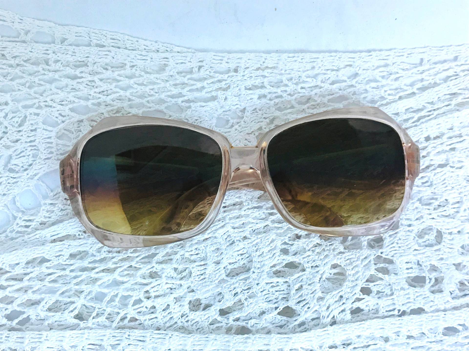 Vintage Unisex Sonnenbrillen, Kunststoffrahmen, Glaslinsen von ImiraVintageDecor