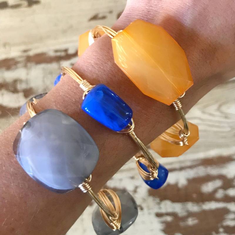 Grauer Acrylperlenarmreif, Grauer Perlenarmreif, Bourbon Und Boweties Inspiriert, Armreif, Alabama-Armreif, Armreif Grauer Acrylperlenarmreif, Grauer Perlenarmreif, Bourbon Und Boweties Inspiriert, Armreif, Alabama-Armreif, Armreif von Immeasurablymore2