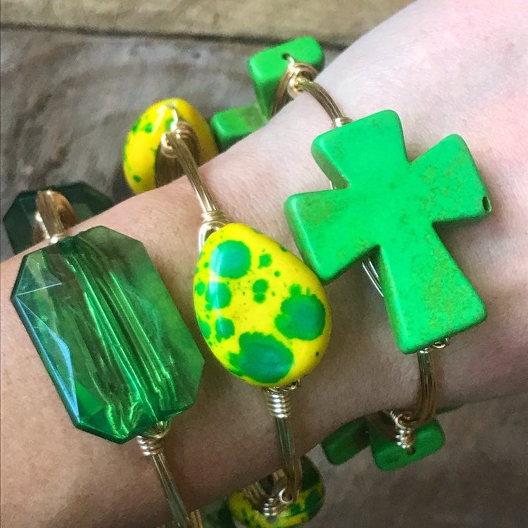 Grüner Kristall Bead Armreif, Grüner Bourbon Und Boweties Inspiriert, Kristallarmband, Weihnachtsarmband Grüner Kristall Bead Armreif, Grüner Bourbon Und Boweties Inspiriert, Kristallarmband, Weihnachtsarmband von Immeasurablymore2