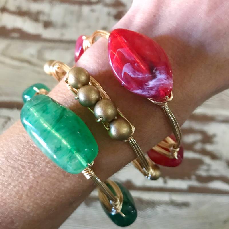 Roter Ovaler Armreif, Roter Acrylarmreif, Bourbon Und Boweties Inspiriert, Uga-Armreif, Weihnachtsarmreif von Immeasurablymore2