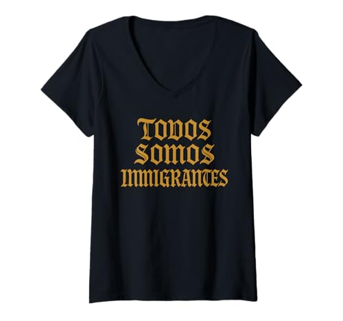 Damen Alle sind Immigrantes Migra Bandera Mexicana Raza Chicano T-Shirt mit V-Ausschnitt Damen Alle sind Immigrantes Migra Bandera Mexicana Raza Chicano T-Shirt mit V-Ausschnitt von Immigrant Raza Apparel