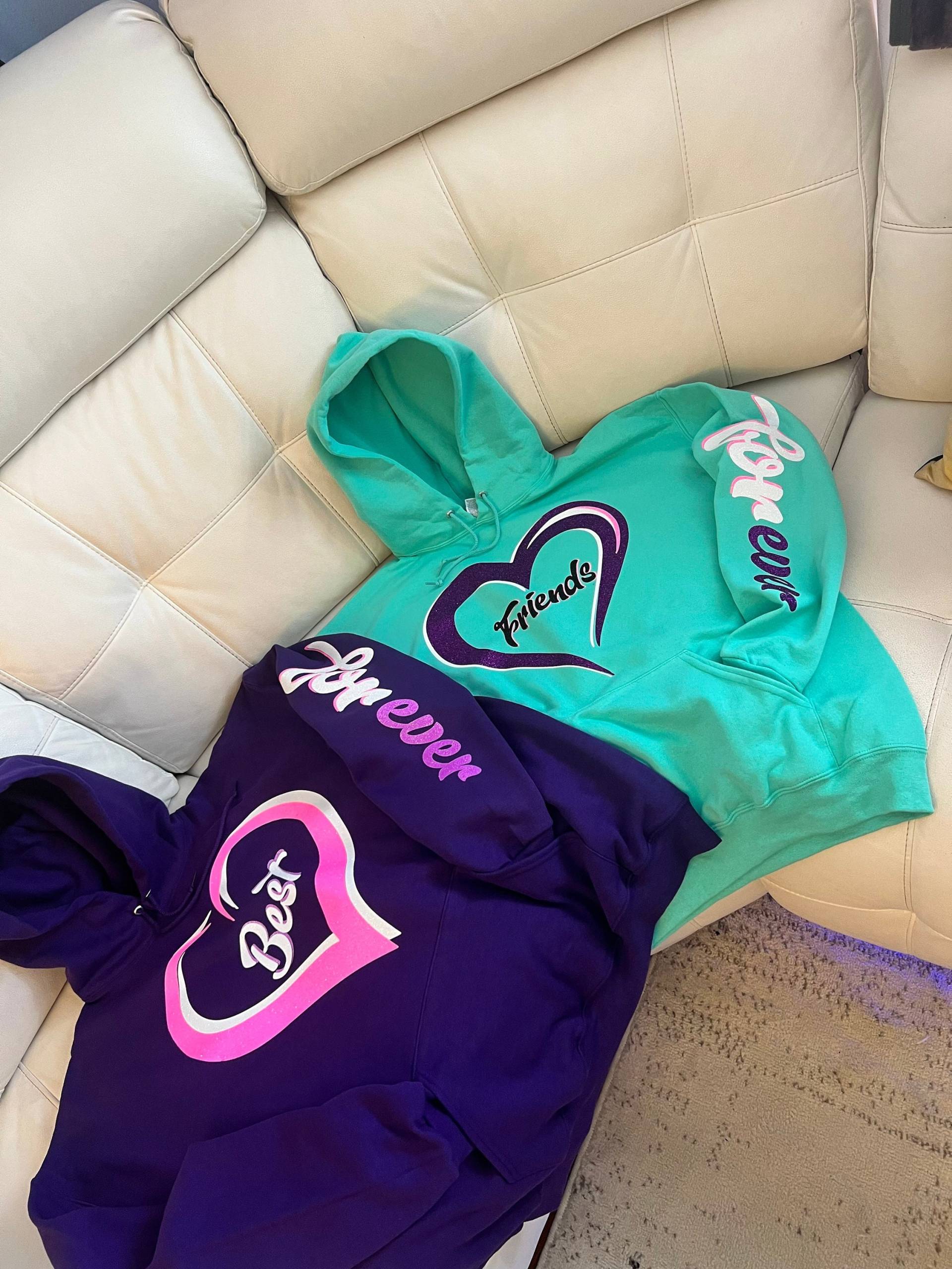 Personalisierte Beste Freunde Für Immer Hoodies, Passende Shirts, Bestie T-Shirts von ImmoodieCustomTees