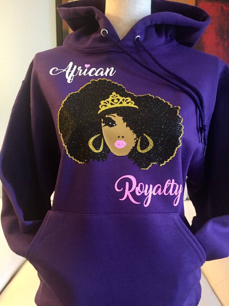 Personalisierte Mädchen Afro Stolz Hoodie | Alle Glitter Front & Back Design - African Royalty von ImmoodieCustomTees