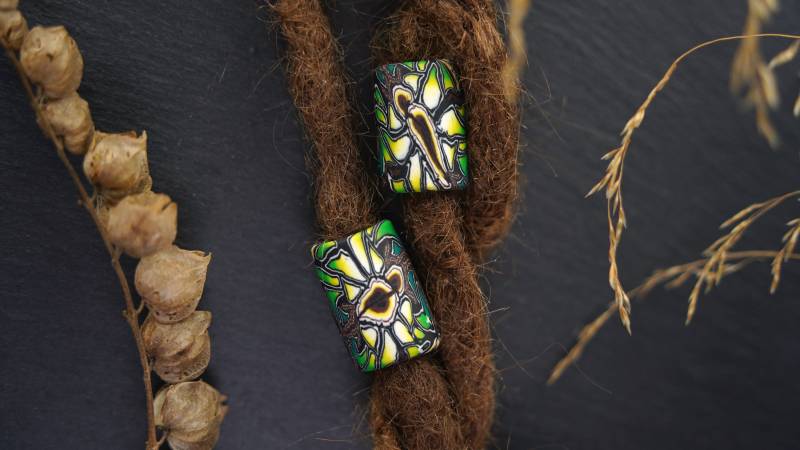 2 Dreadperlen Bunt Dreadschmuck Hippie Dreadlockperlen Rasta Schmuck Grün Psy Dreadperle Boho Dreadlockschmuck Set Perle von ImoriTears