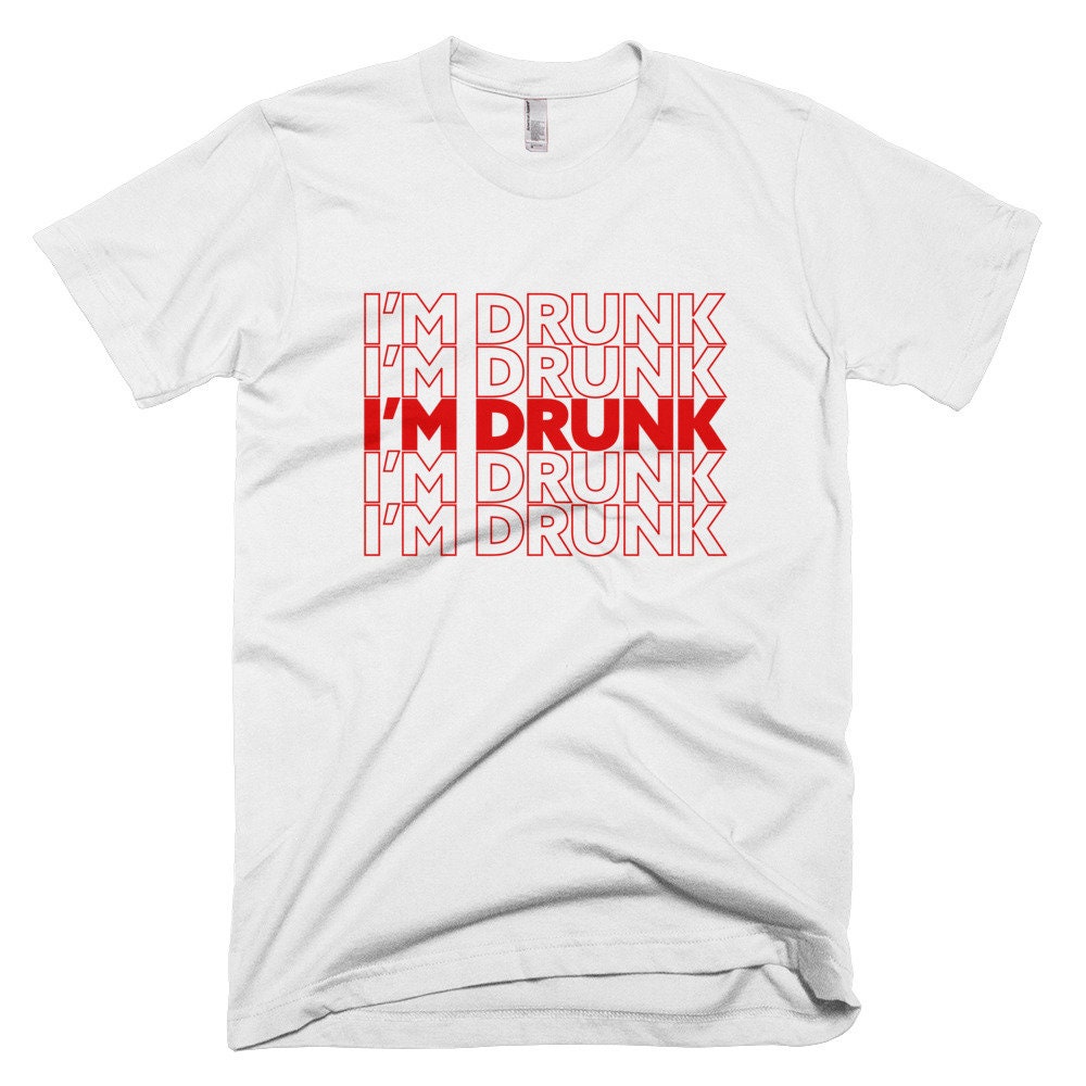 Ich Bin Betrunken Lustige Tausendjährigen Meme Roten Umriss-Kurzarm T-Shirt Ich Bin Betrunken Lustige Tausendjährigen Meme Roten Umriss-Kurzarm T-Shirt von ImpastaCreative