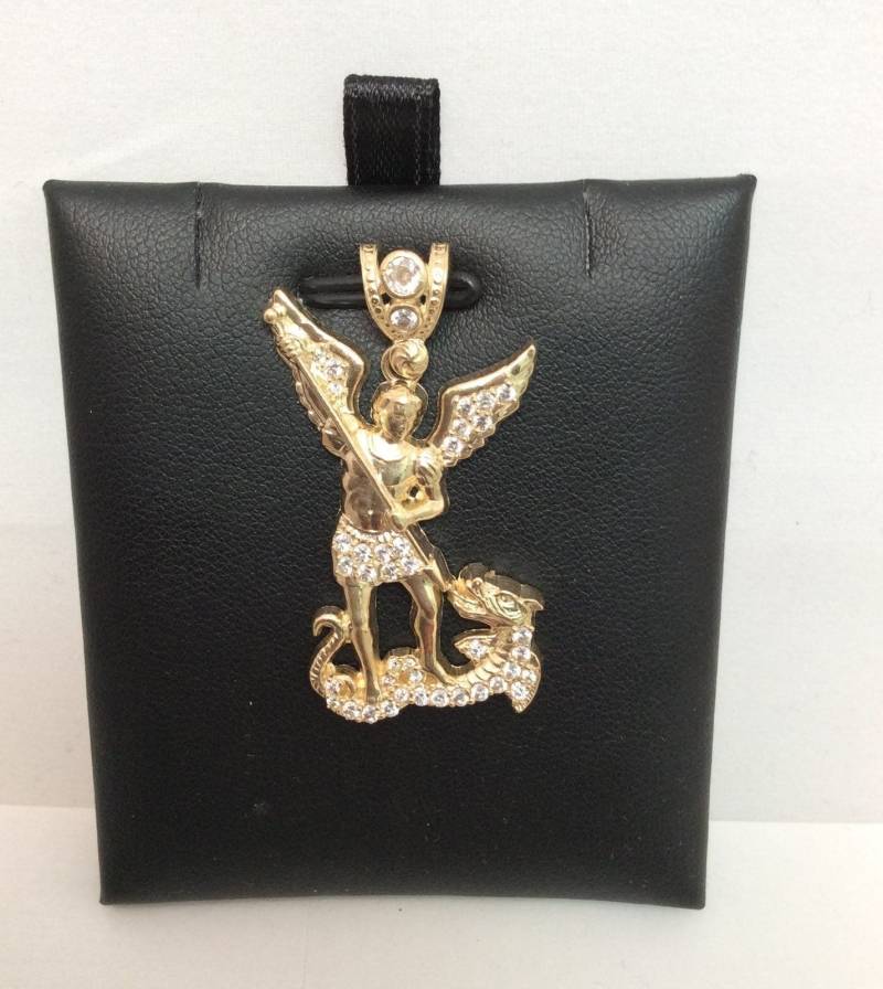 10K Gelb Echtgold Massiv Herren Erzengel Michael Und Der Teufel Cz Anhänger 5.00Gr von ImpressedJewelry1