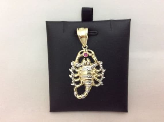 10K Solid Gelb Gold Red Cz Skorpion Anhänger Zwei Ton Scorpio Sternzeichen 3.3Gr von ImpressedJewelry1