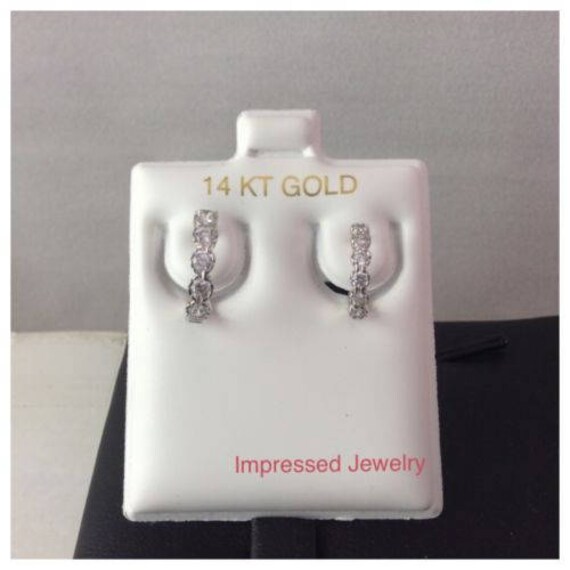 14K Weiß Echt Gold Zirkonia Huggie Hoop Mädchen Frau Mann Kinder Cz Ohrringe von ImpressedJewelry1
