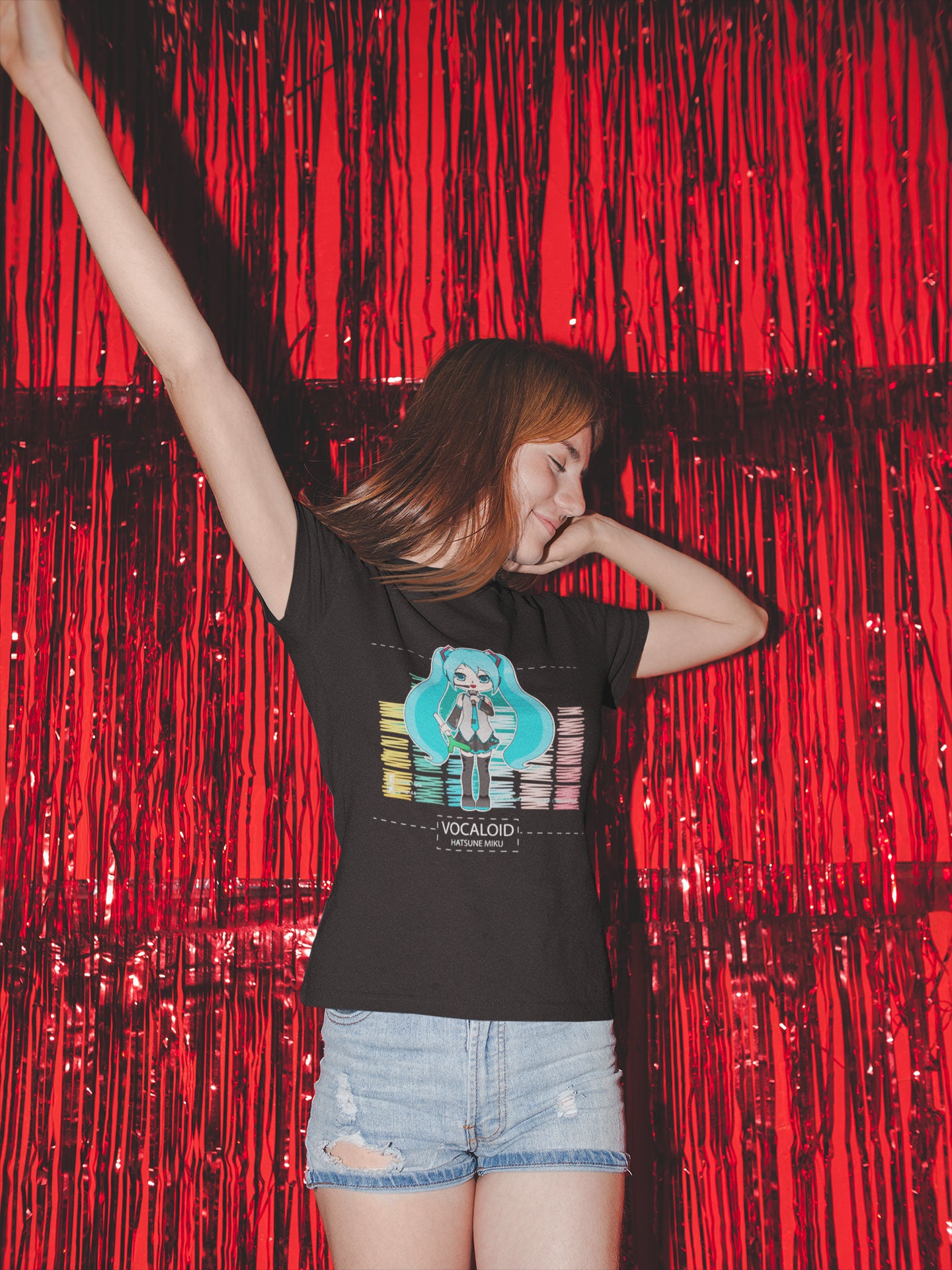 Süßes Buntes Hatsune Miku By Lynari44 Singing Eq Background Gesangsshirt | Versandkostenfrei Aus Usa Süßes Buntes Hatsune Miku By Lynari44 Singing Eq Background Gesangsshirt | Versandkostenfrei Aus Usa von ImprintCentral