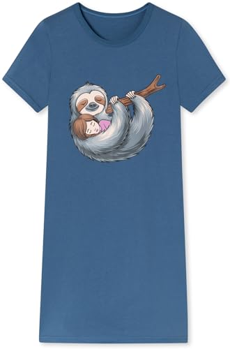 Mädchen Nachthemd mit kurzem Arm, weicher Single-Jersey aus 100% Bauwollle mit Motiv Faultier mit Mädchen in der Farbe graublau Grösse 152 von In One Clothing