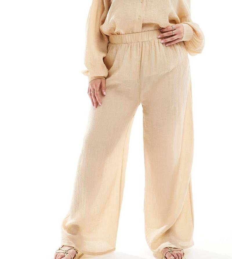 In The Style Plus - Hose in Camel mit weitem Bein und Knitterstruktur, Kombiteil-Neutral von In The Style Plus
