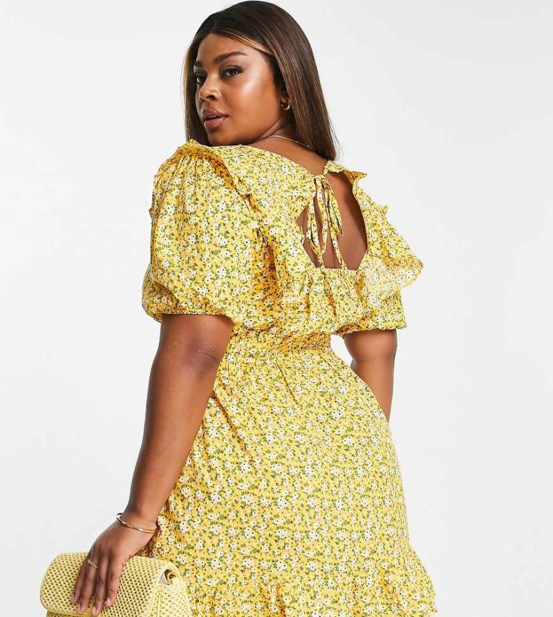 In The Style Plus x Jac Jossa - Kurzes Freizeitkleid in Gelb mit Blumenmuster mit weiten Ärmeln-Bunt von In The Style Plus