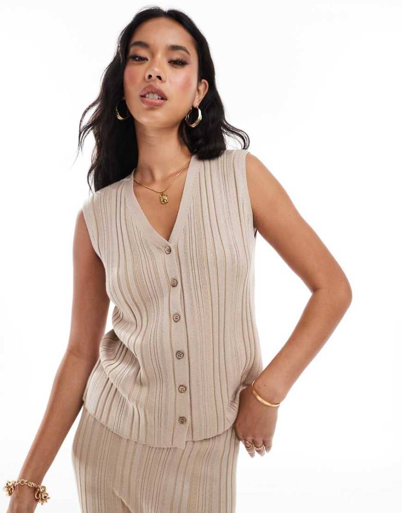 In The Style - Strickweste in Hellbraun, Kombiteil-Neutral von In The Style