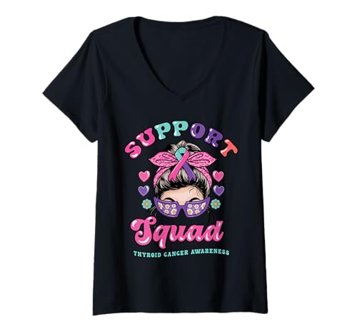 Damen Schilddrüsenkrebs Support Squad Unordentliches Brötchen T-Shirt mit V-Ausschnitt Damen Schilddrüsenkrebs Support Squad Unordentliches Brötchen T-Shirt mit V-Ausschnitt von InGENIUS Schilddrüsenkrebs Awareness Shirts & Gift