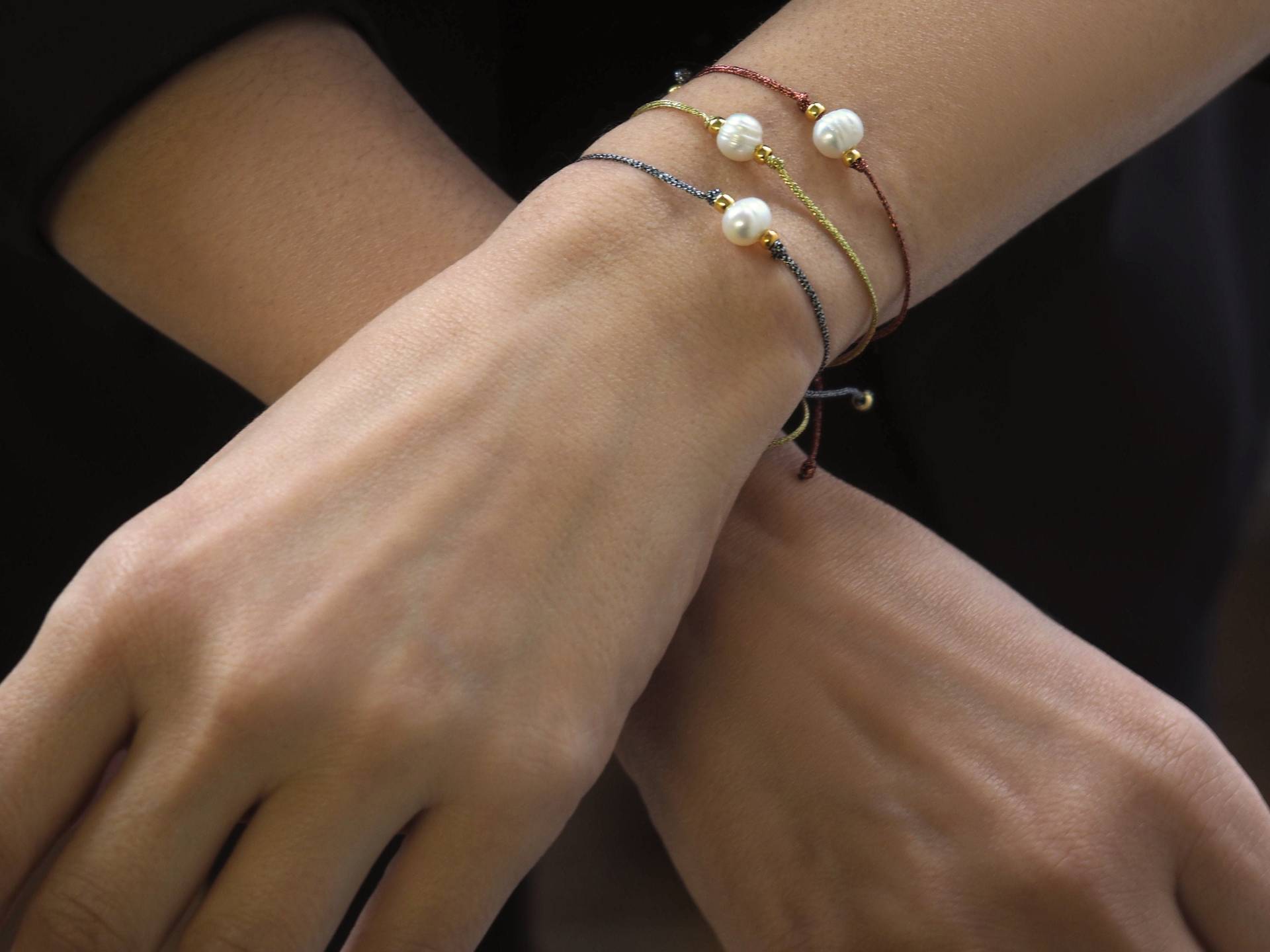 Einzelperle Armband, Perlenfaden Klammer, Brautjungfer Geschenk, Perlenarmband, Made in Griechenland von InLoveAgainGreece