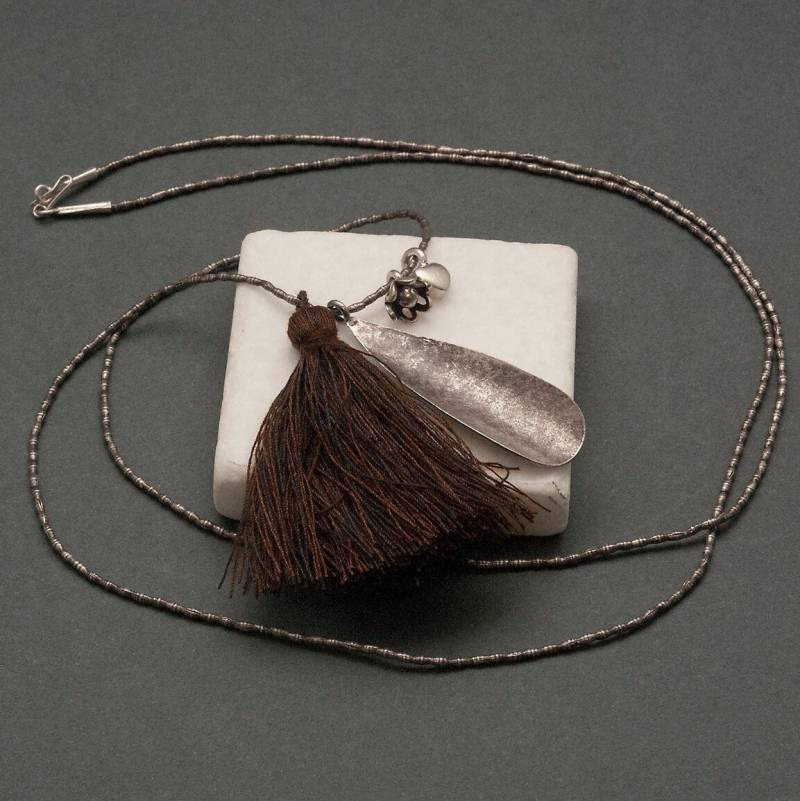Lange Sterling Silber Halskette Mit Quaste, Anhänger Und Charms, Unisex Boho Halskette, Quaste Schmuck, Geschenk von InSantorini