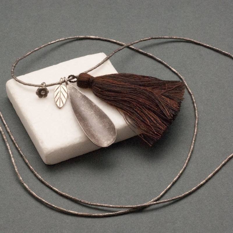 Lange Sterling Silber Perlen Quaste Halskette Mit Blatt Und Blumen Charms, Männer Frauen Alltag Boho Halskette, Schmuck von InSantorini