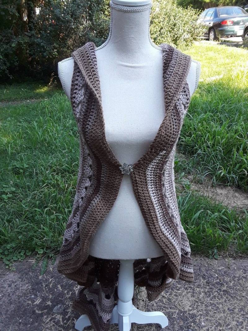 Frühling Sonne Mandala Weste Frühling Sonne Mandala Weste von InStitchesWithJackie