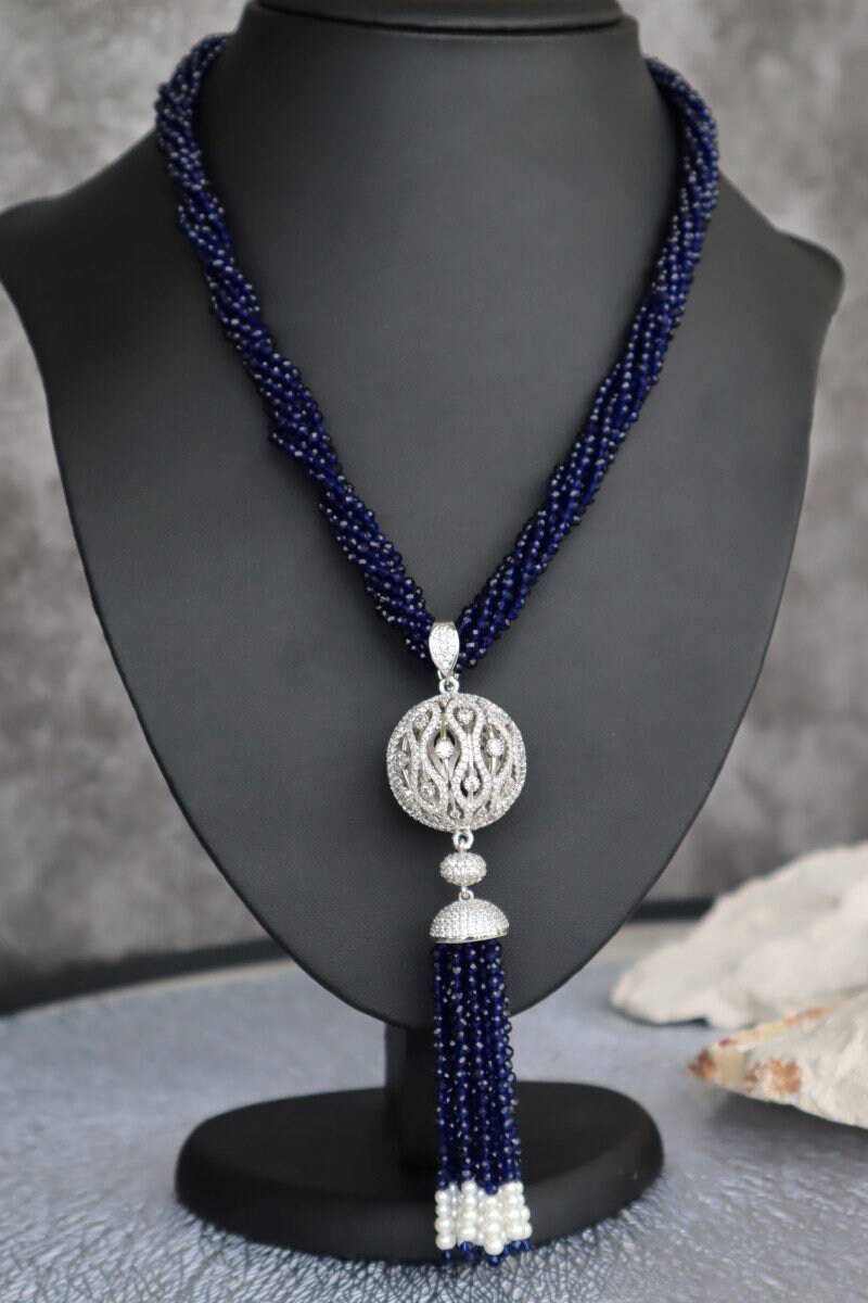 Perlen Lariat Mit Atemberaubender Globus Handgemachte Halskette von InahurJewels