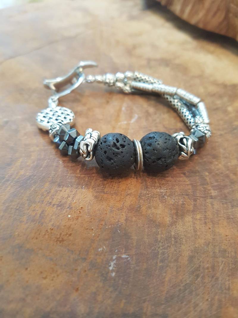 Lava Schwarz Boho Hämatit Armband, Geschenk Für Sie Personalisiert-Schmuck von InbalMagenCollection