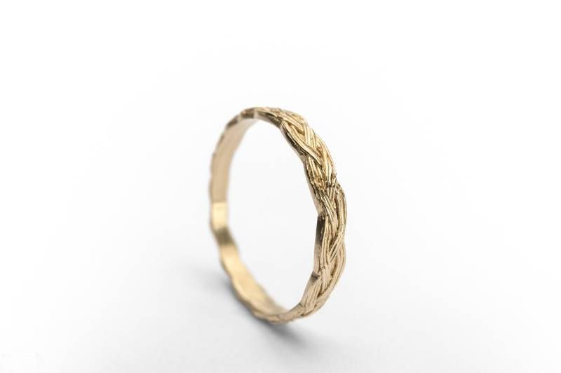 Zarte Geflochtene Eheringe, Gewebter Ehering, Brautringe, Schöne Trauringe, Handgemachter Schmuck von InbarAlezraki