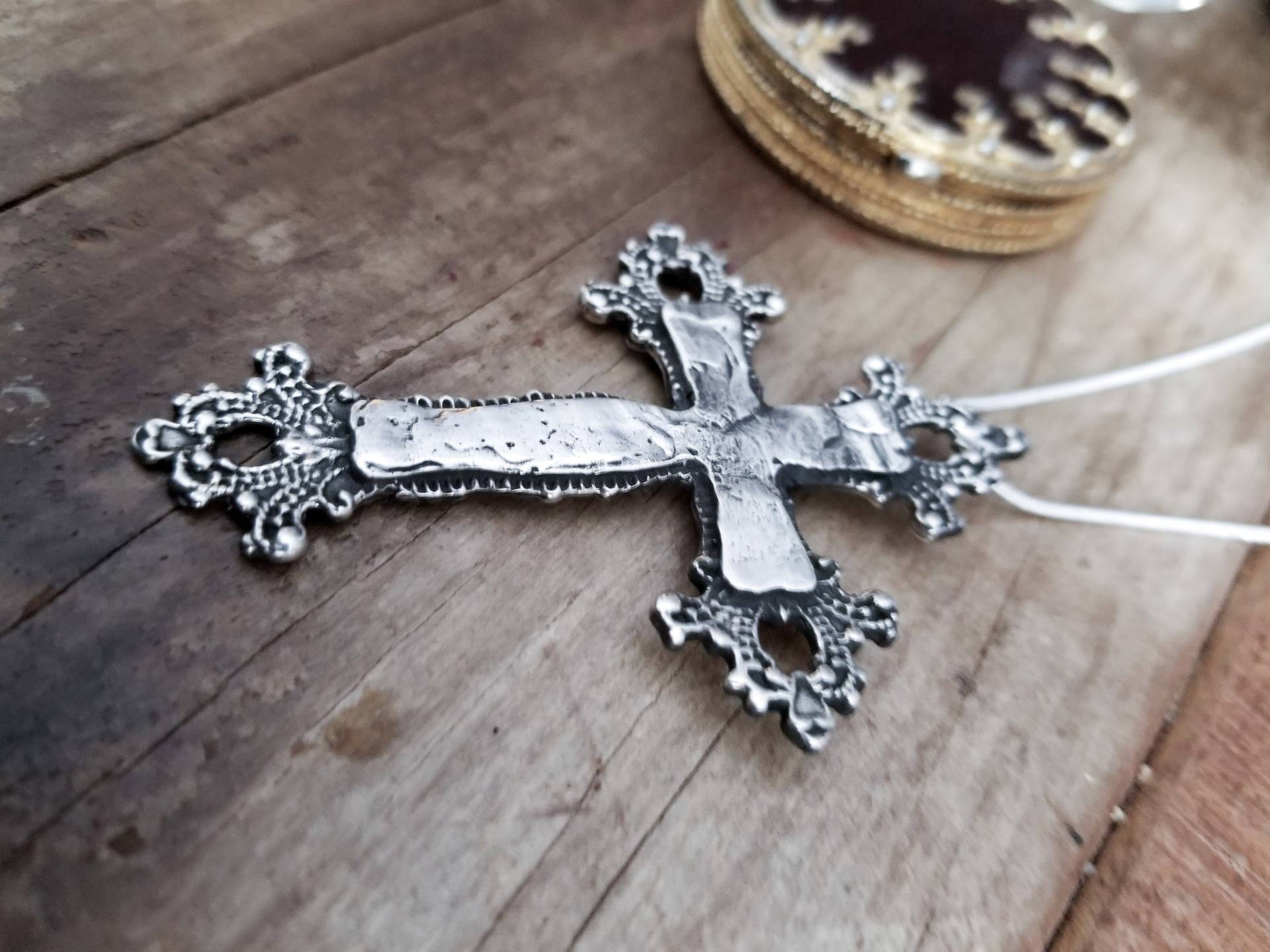 Versandfertig, Last-Minute-Geschenk, Urlaub, Weihnachten, Barockkreuz-Anhänger, Religiös, Katholisch, Schutz, Biker, Heavy Metal, Alternative von InchooBijoux