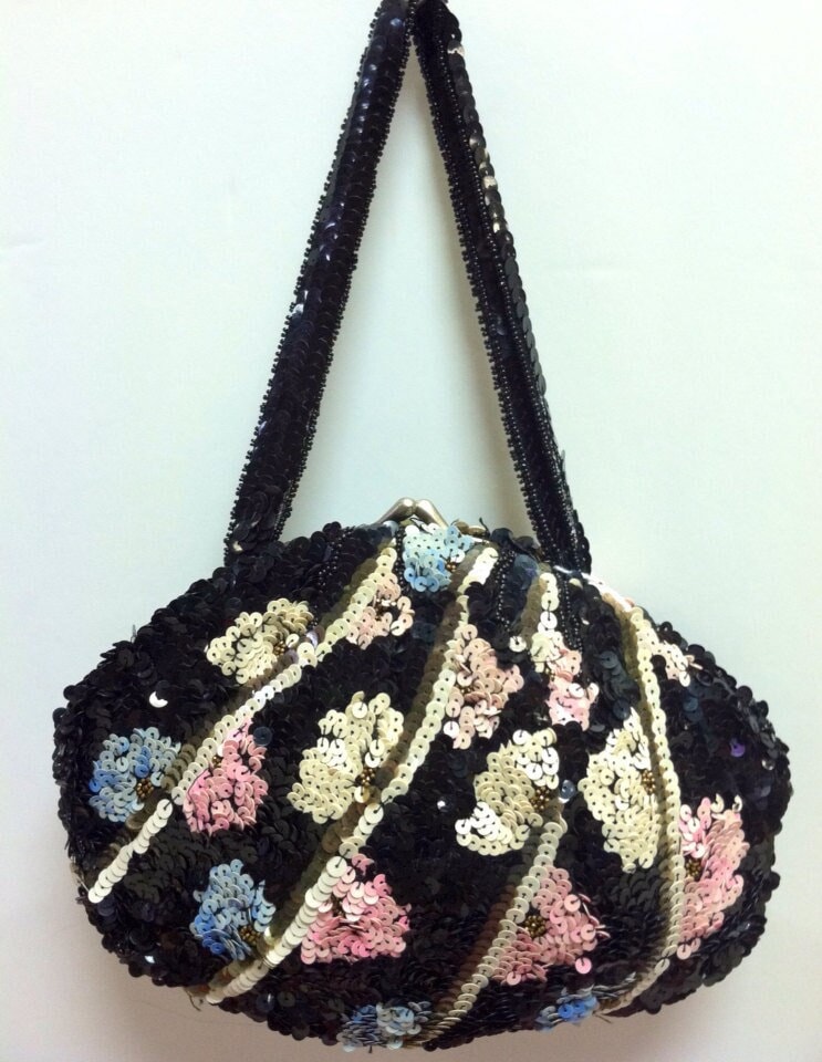 Art Deco 1940Er Pailletten Geldbörse, Abendtasche Mit Perlen Art Deco 1940Er Pailletten Geldbörse, Abendtasche Mit Perlen von IncogneetoVintage