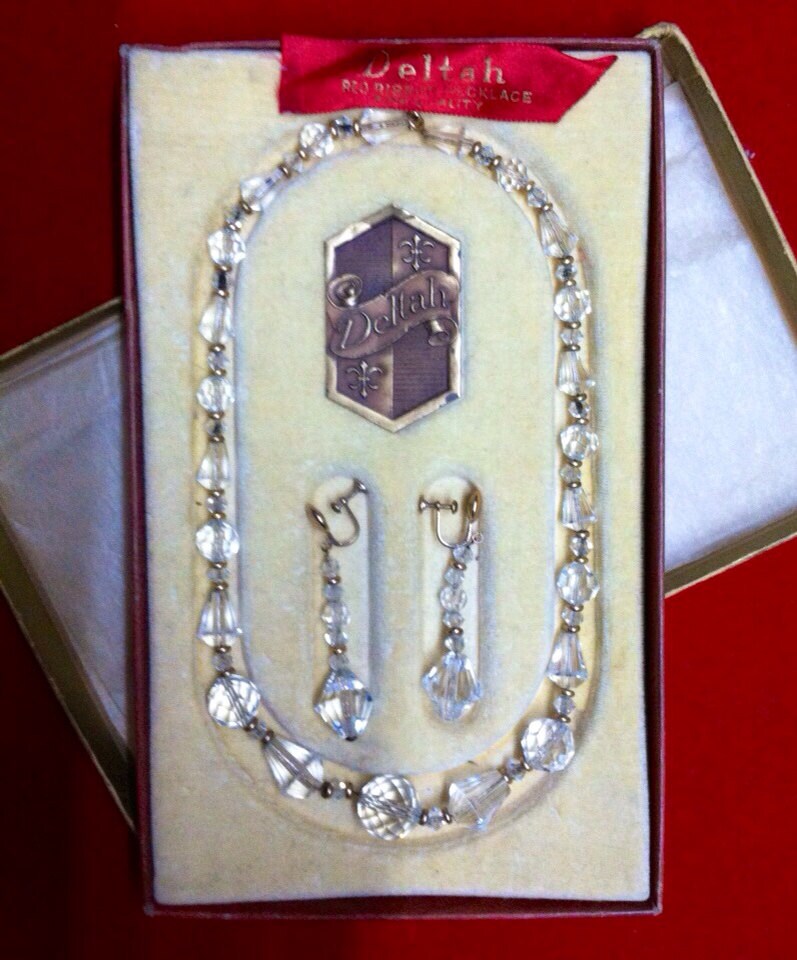 Mib Deltah Vintage 40Er Jahre, Art Deco Crystal, W/Gold Perlen Auf 14 K Kette Halskette & Ohrringe, Original-Präsentation-Box von IncogneetoVintage